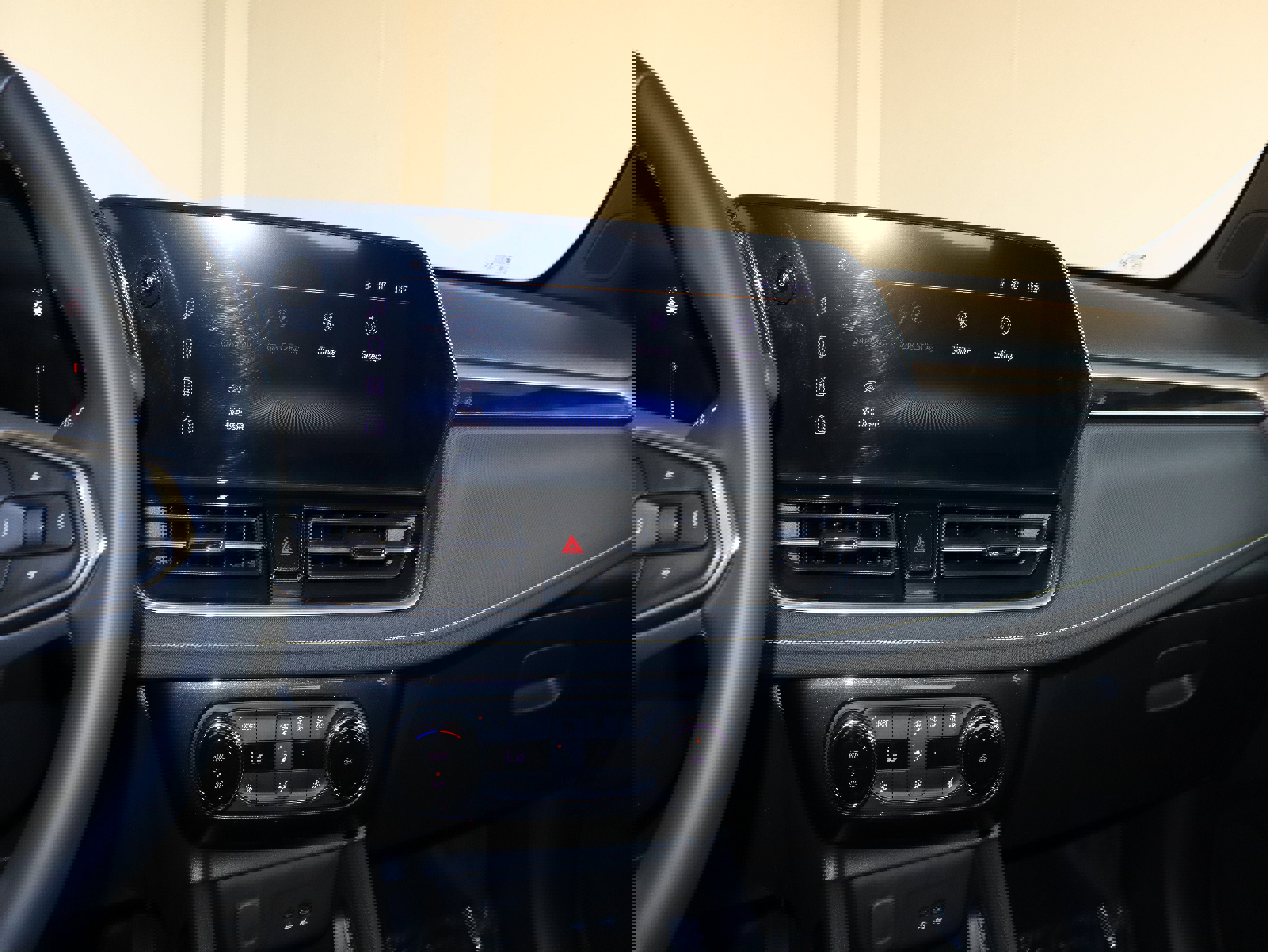 Used 2025 Chevrolet TrailBlazer ACTIV w/ Convenience Package image 25