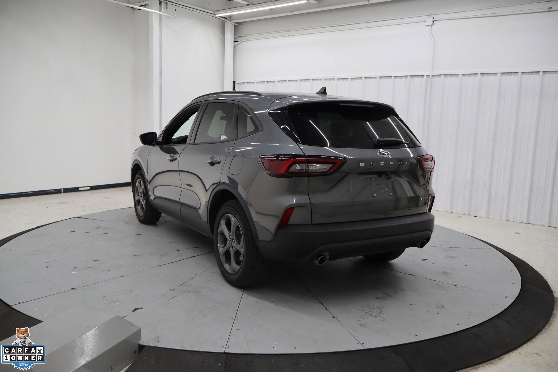 Certified 2025 Ford Escape ST-Line image 5