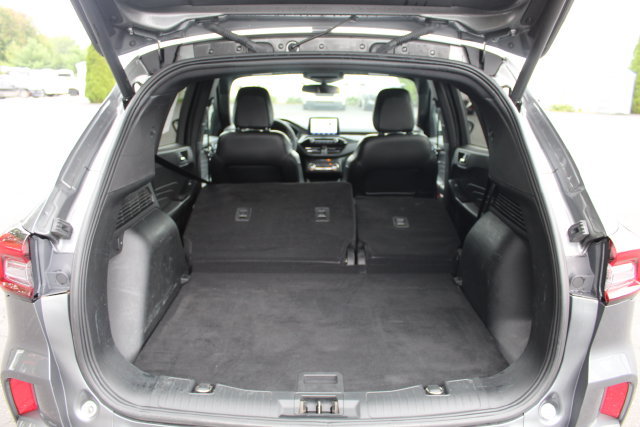 Certified 2023 Ford Escape ST-Line Select AWD/4WD image 18