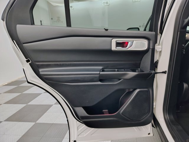Certified 2020 Ford Explorer Platinum w/ Premium Technology Package AWD/4WD image 21