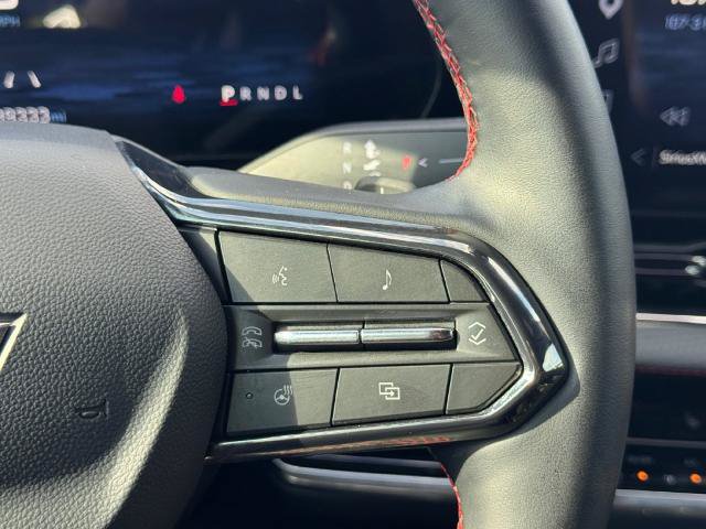 Used 2025 Chevrolet Equinox RS FWD image 24