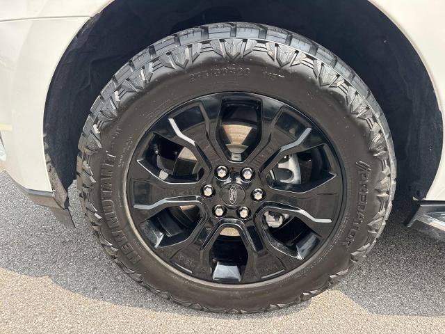 Certified 2022 Ford Expedition XLT RWD image 9