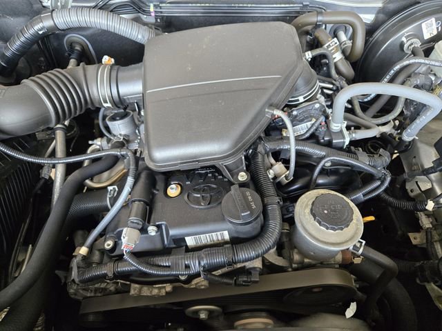 Used 2021 Toyota Tacoma SR w/ SR Convenience Package RWD image 32