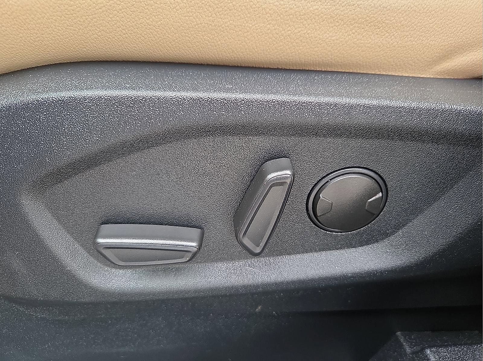 Certified 2022 Ford Edge SEL w/ Convenience Package image 15