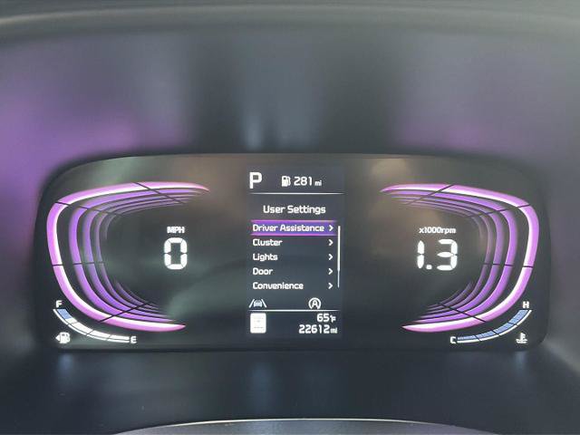 Used 2025 Kia Soul LX w/ LX Technology Package FWD image 33