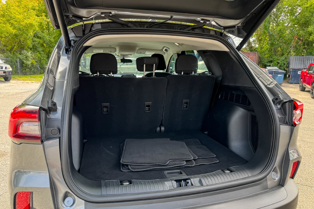 Certified 2023 Ford Escape Active w/ Tech Pack #1 AWD/4WD image 17