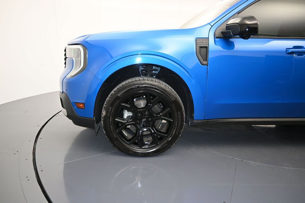 Certified 2025 Ford Maverick Lariat w/ Black Appearance Package AWD/4WD image 9