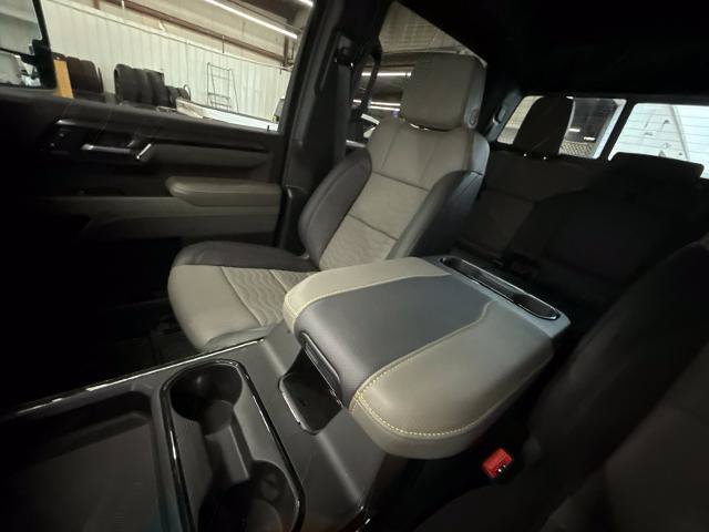 Used 2026 Chevrolet Silverado 2500 ZR2 w/ LPO, Dark Essentials Package AWD/4WD image 19