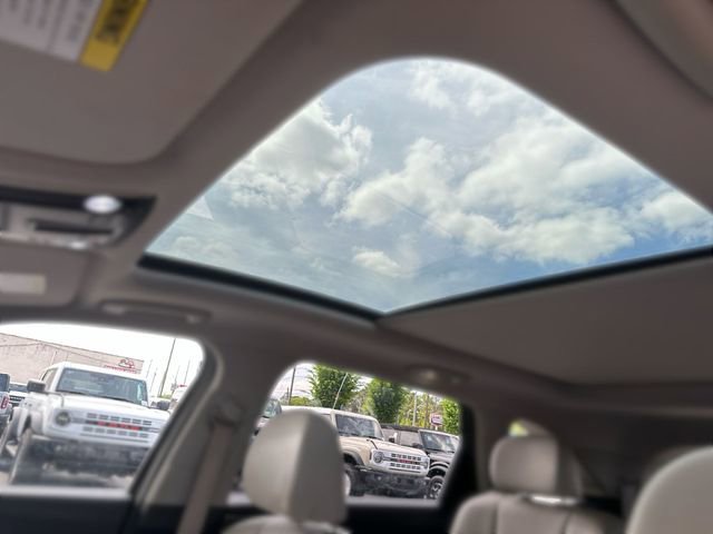 Used 2022 Kia Sorento EX w/ Panoramic Sunroof Package FWD image 23