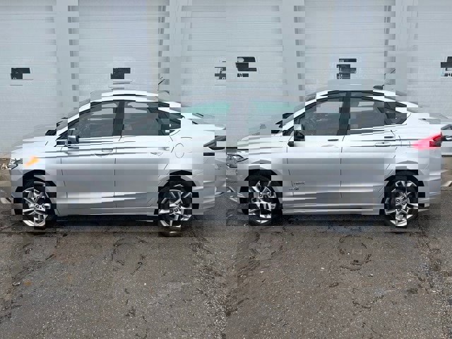 Certified 2018 Ford Fusion S image 3