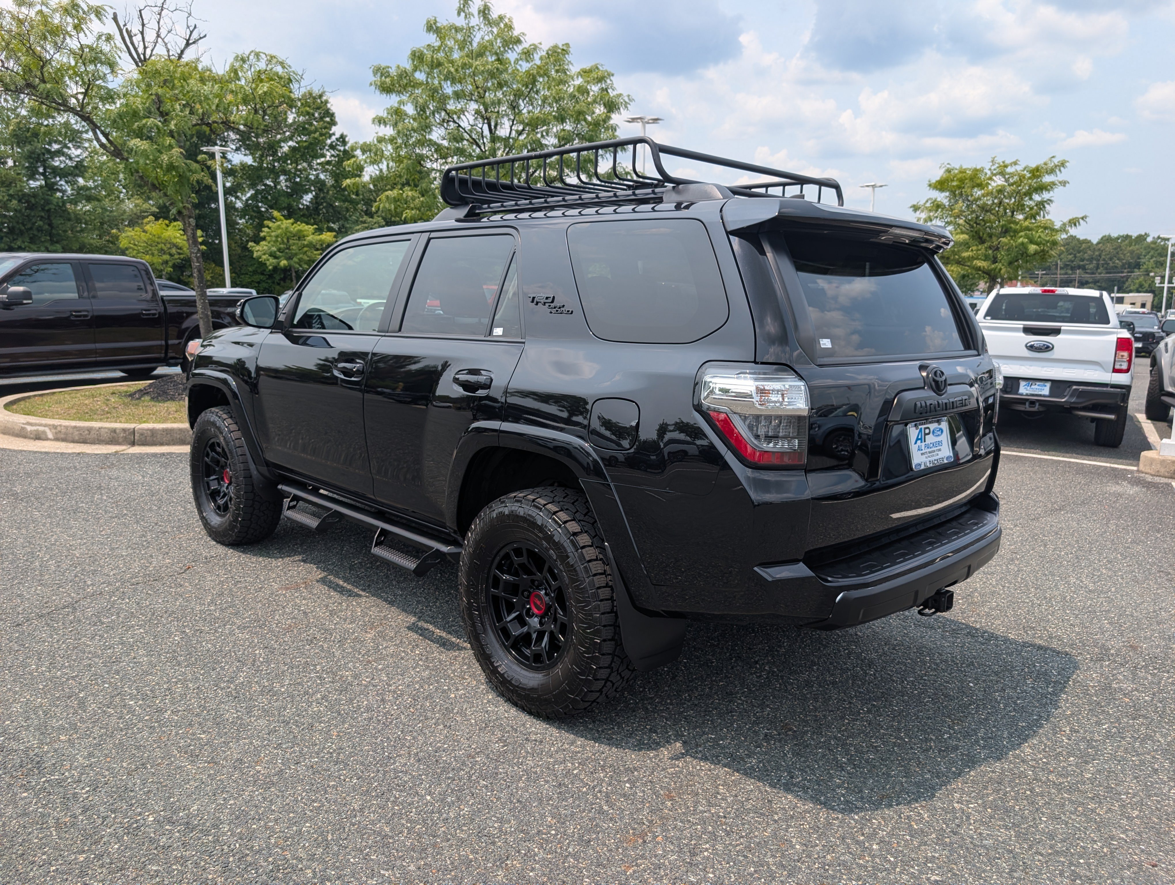 Used 2022 Toyota 4Runner TRD Off-Road Premium w/ TRD Black Wheel Package (TMS) AWD/4WD image 5