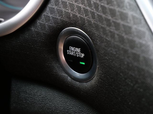 Used 2025 Chevrolet Malibu RS FWD image 22