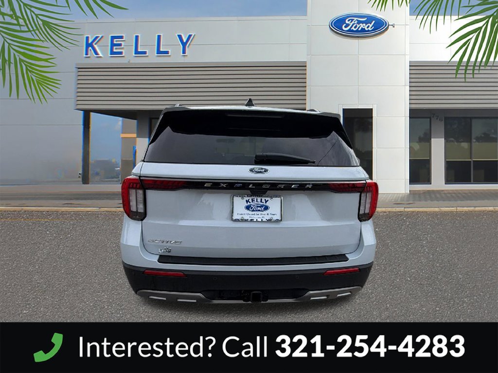 Certified 2025 Ford Explorer Active w/ Active Comfort Package RWD image 4
