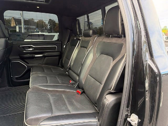 Used 2024 RAM 1500 Laramie AWD/4WD image 21