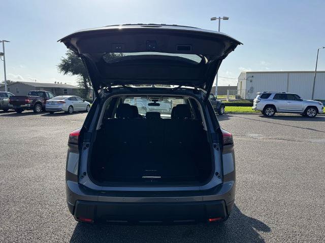 Used 2025 Nissan Rogue SV FWD image 5
