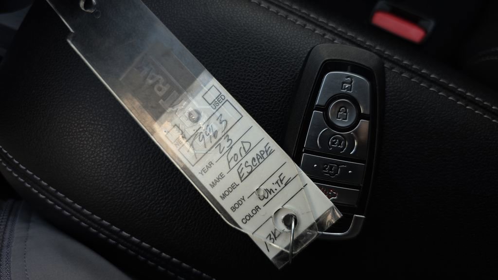 Certified 2023 Ford Escape Active w/ Tech Pack #2 image 17