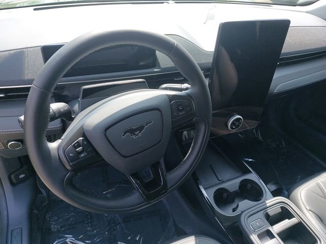 Certified 2025 Ford Mustang Mach-E Select image 16