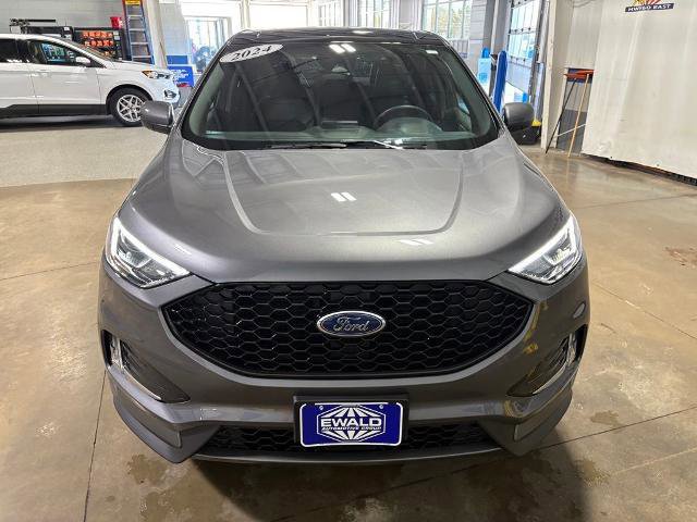 Certified 2024 Ford Edge ST-Line w/ Class II Trailer Tow Package AWD/4WD image 9