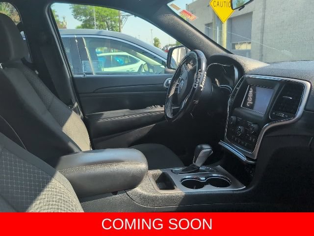 Used 2019 Jeep Grand Cherokee Laredo AWD/4WD image 10