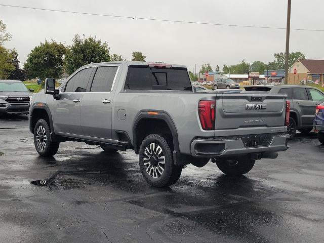 Used 2025 GMC Sierra 2500 Denali w/ Denali Reserve Package AWD/4WD image 3