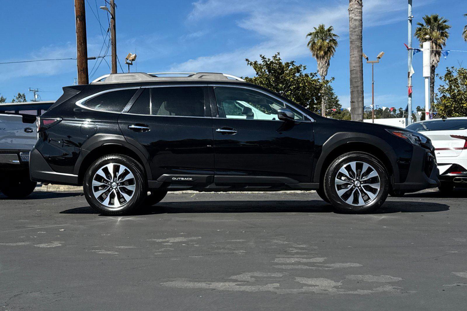 Used 2023 Subaru Outback Touring XT image 6