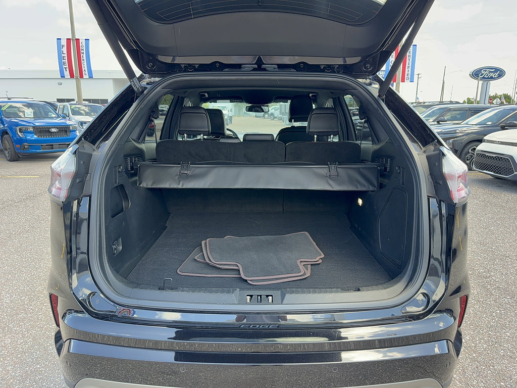 Certified 2022 Ford Edge Titanium w/ Equipment Group 301A AWD/4WD image 6