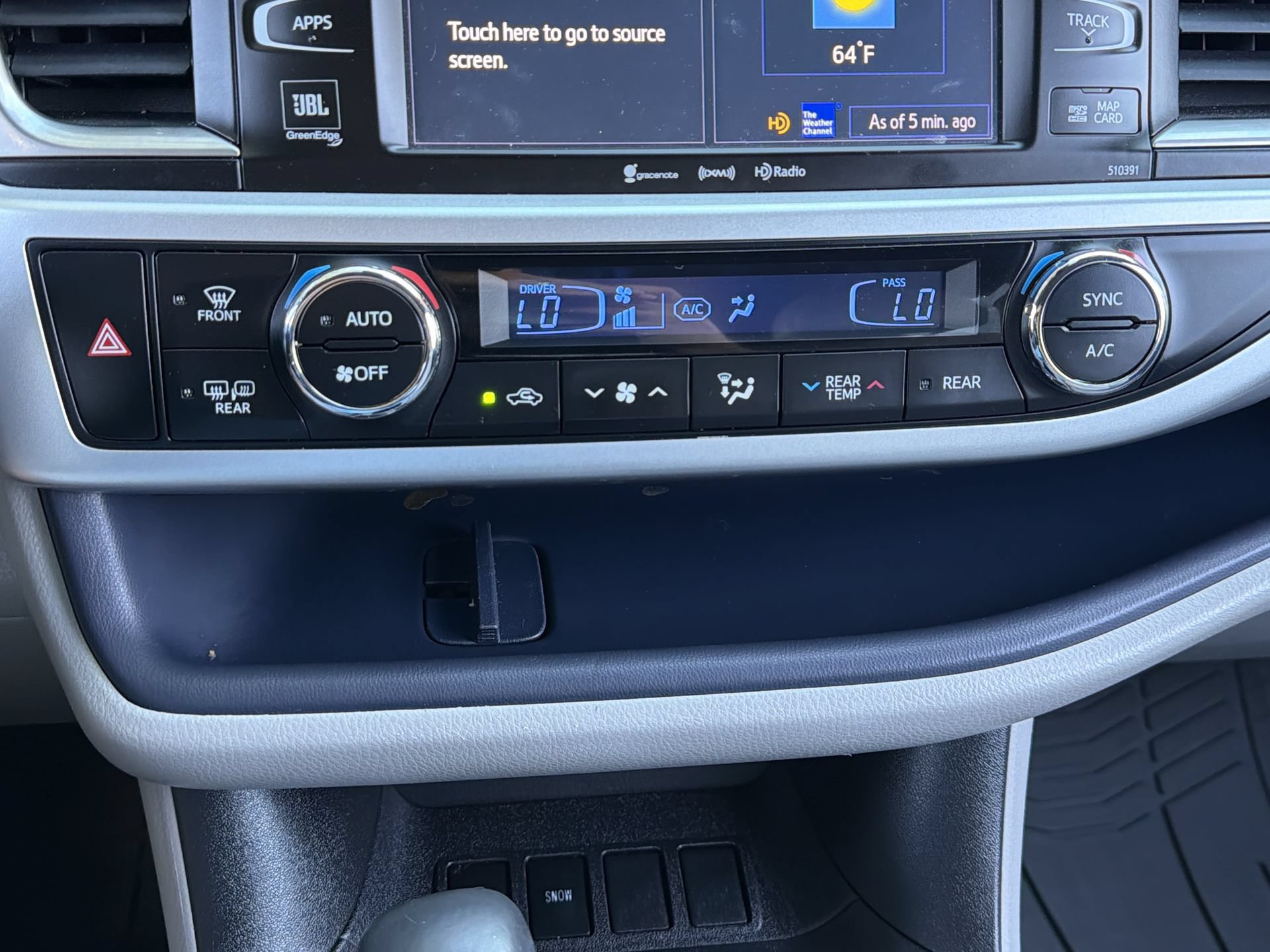 Used 2019 Toyota Highlander Limited FWD image 18