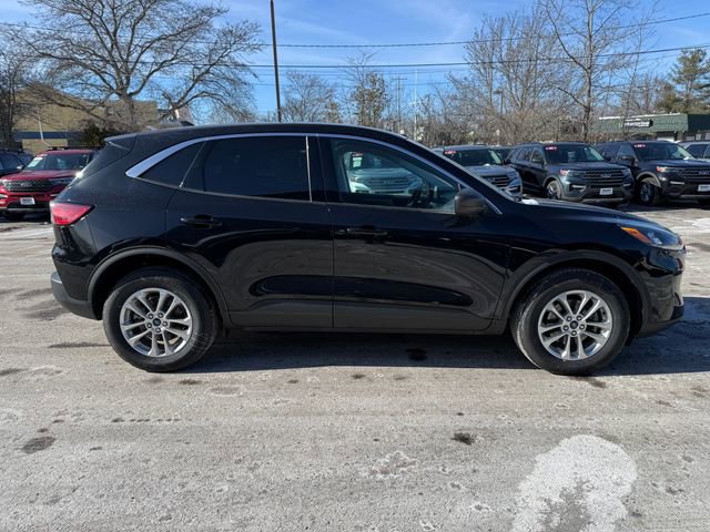 Certified 2022 Ford Escape SE w/ Convenience Package image 3