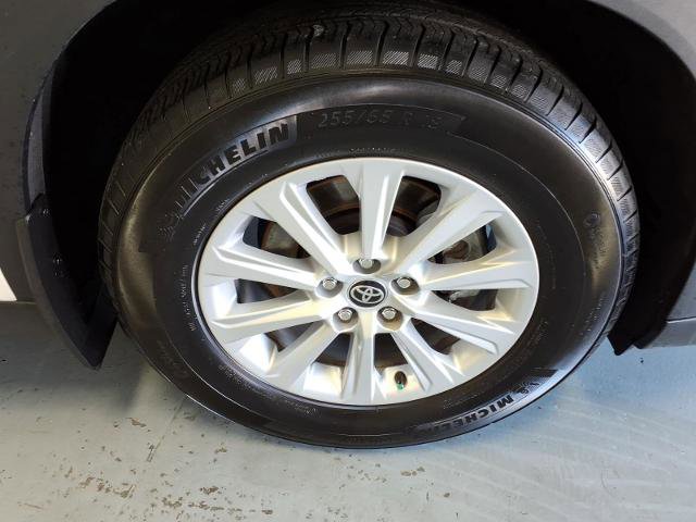Used 2024 Toyota Grand Highlander FWD image 9