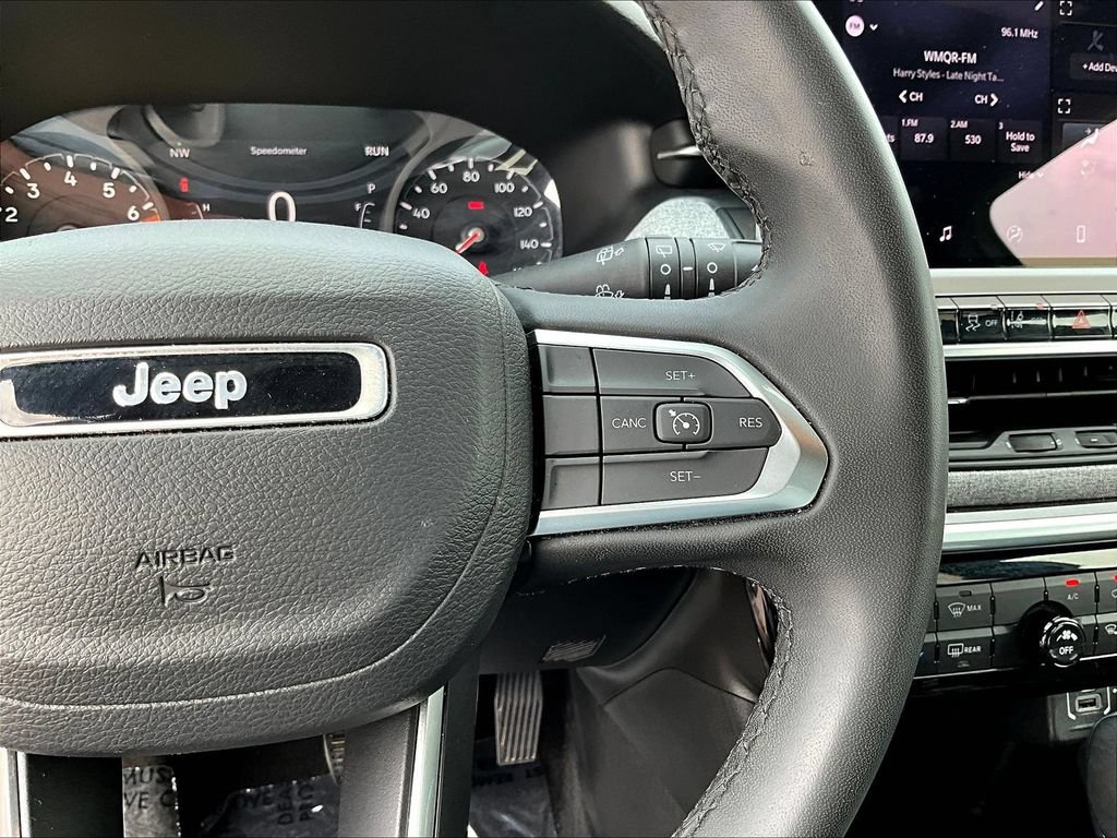 Used 2024 Jeep Compass Latitude AWD/4WD image 12