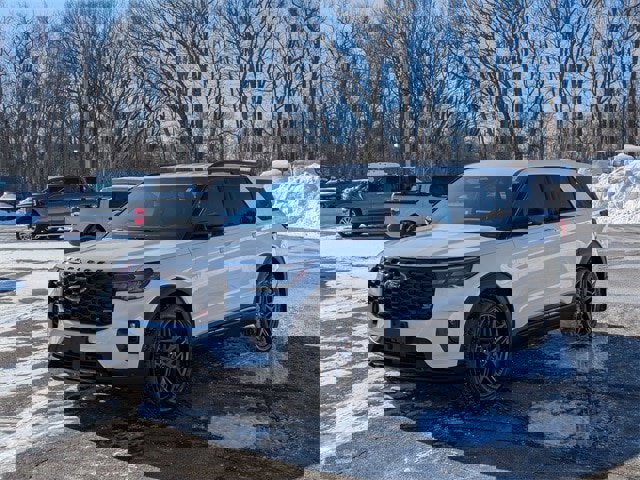 Certified 2025 Ford Explorer ST image 1