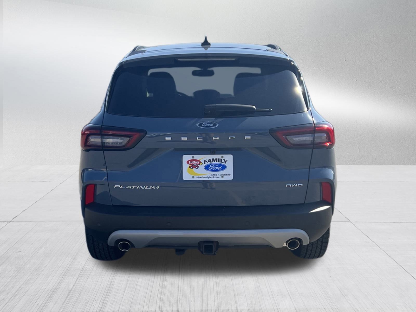 Certified 2023 Ford Escape Platinum w/ Class II Trailer Tow Package image 4