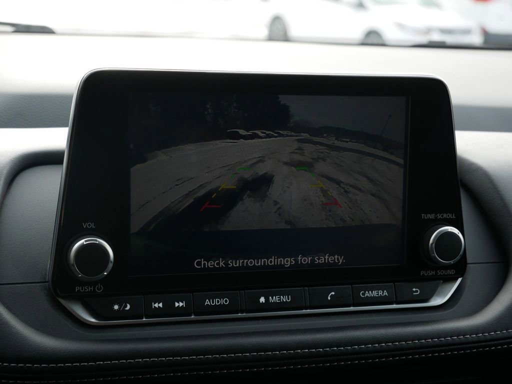 Used 2025 Nissan Rogue SV image 28