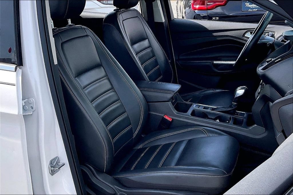 Certified 2019 Ford Escape SEL FWD image 6