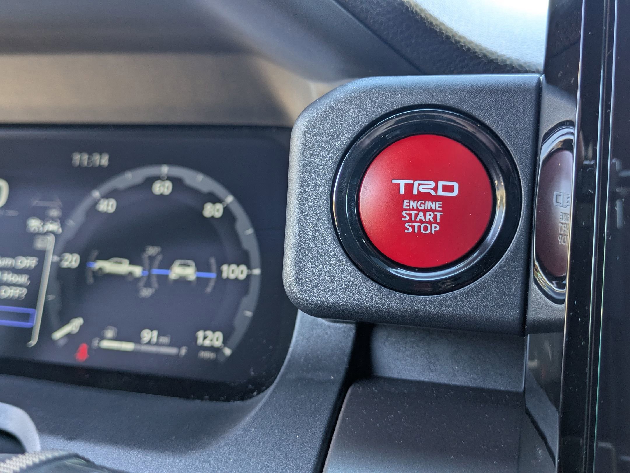 Used 2025 Toyota Tacoma TRD Sport image 25