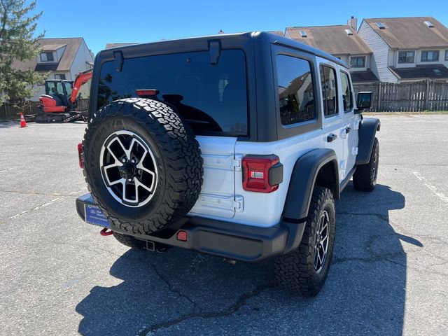 Used 2025 Jeep Wrangler Unlimited Rubicon AWD/4WD image 7