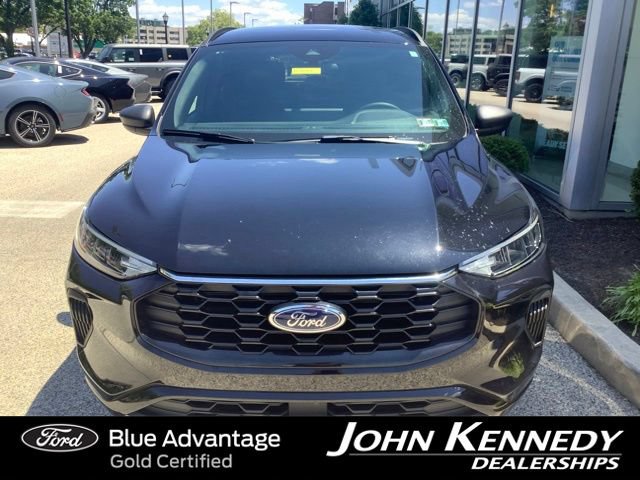 Certified 2023 Ford Escape ST-Line w/ Tech Pack #1 AWD/4WD image 8