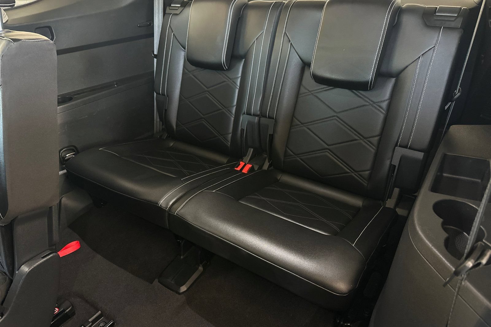 Used 2024 Volkswagen Atlas SE FWD image 14