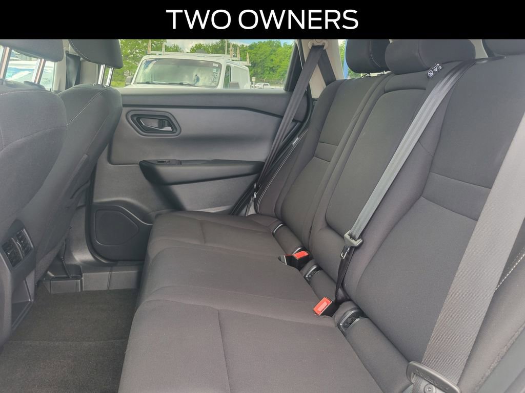 Used 2024 Nissan Rogue S FWD image 10