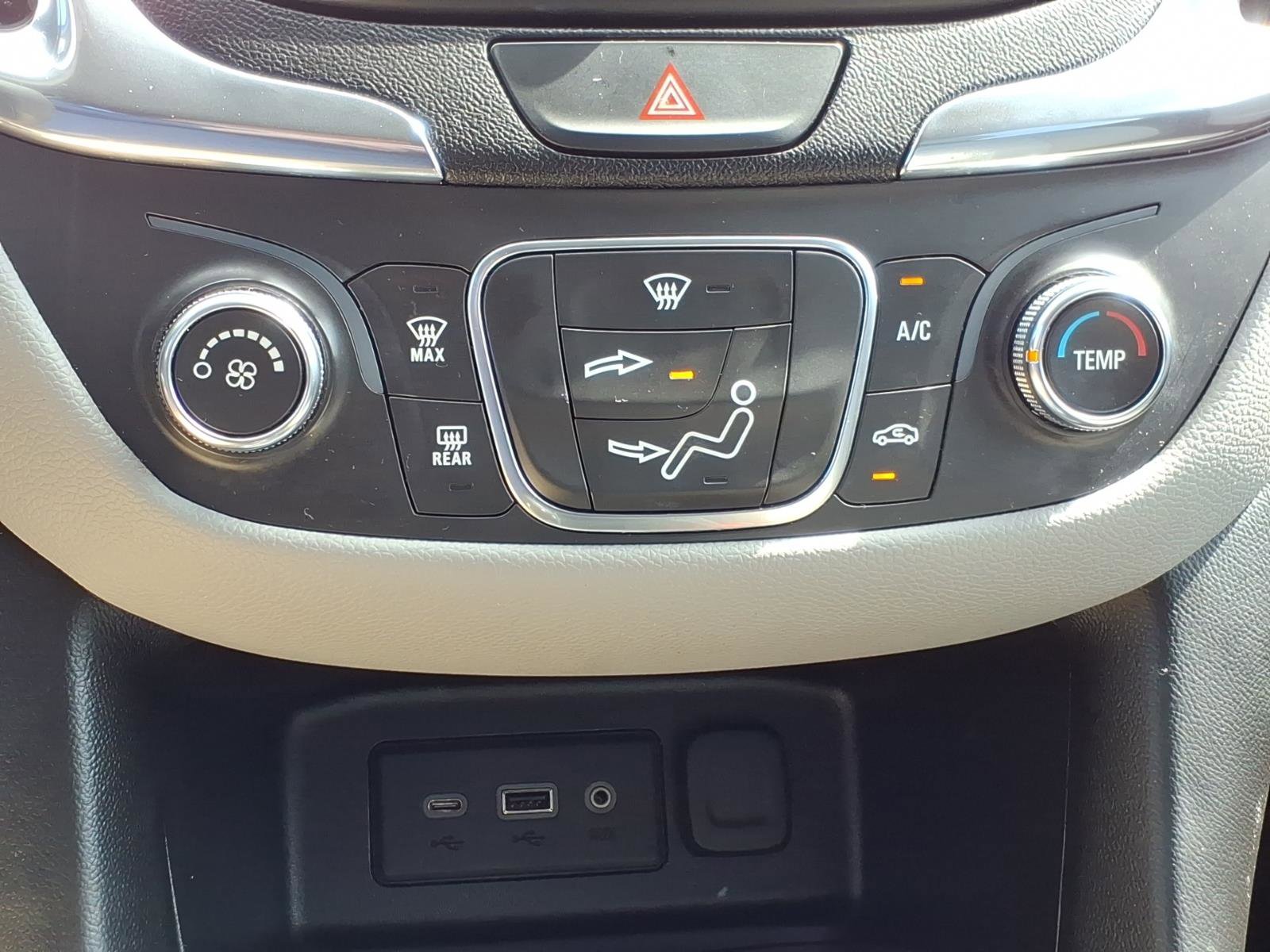 Used 2019 Chevrolet Equinox LS w/ LS Convenience Package FWD image 19