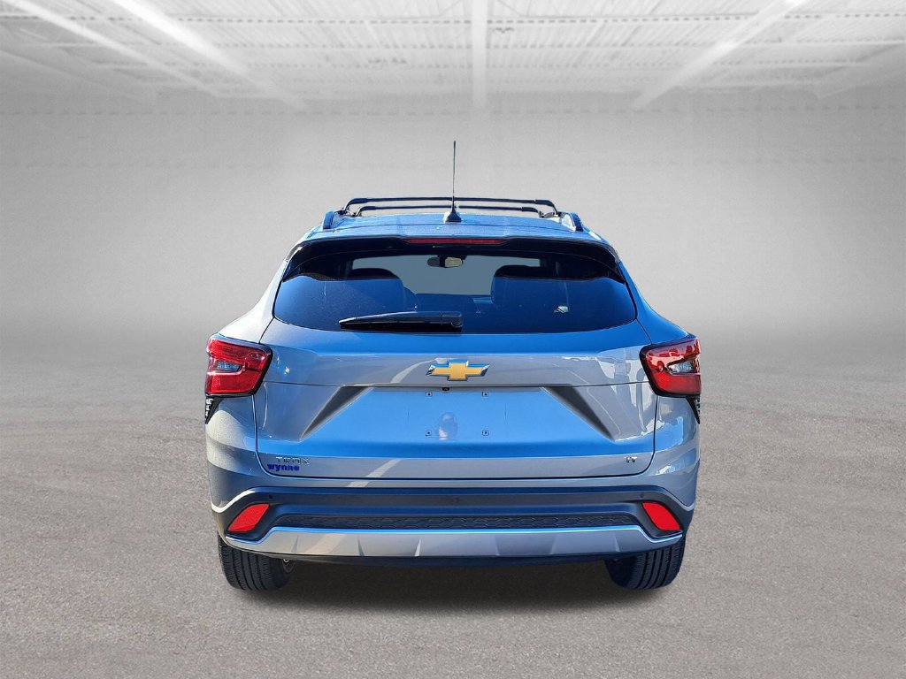 Used 2025 Chevrolet Trax LT w/ Driver Confidence Package FWD image 6