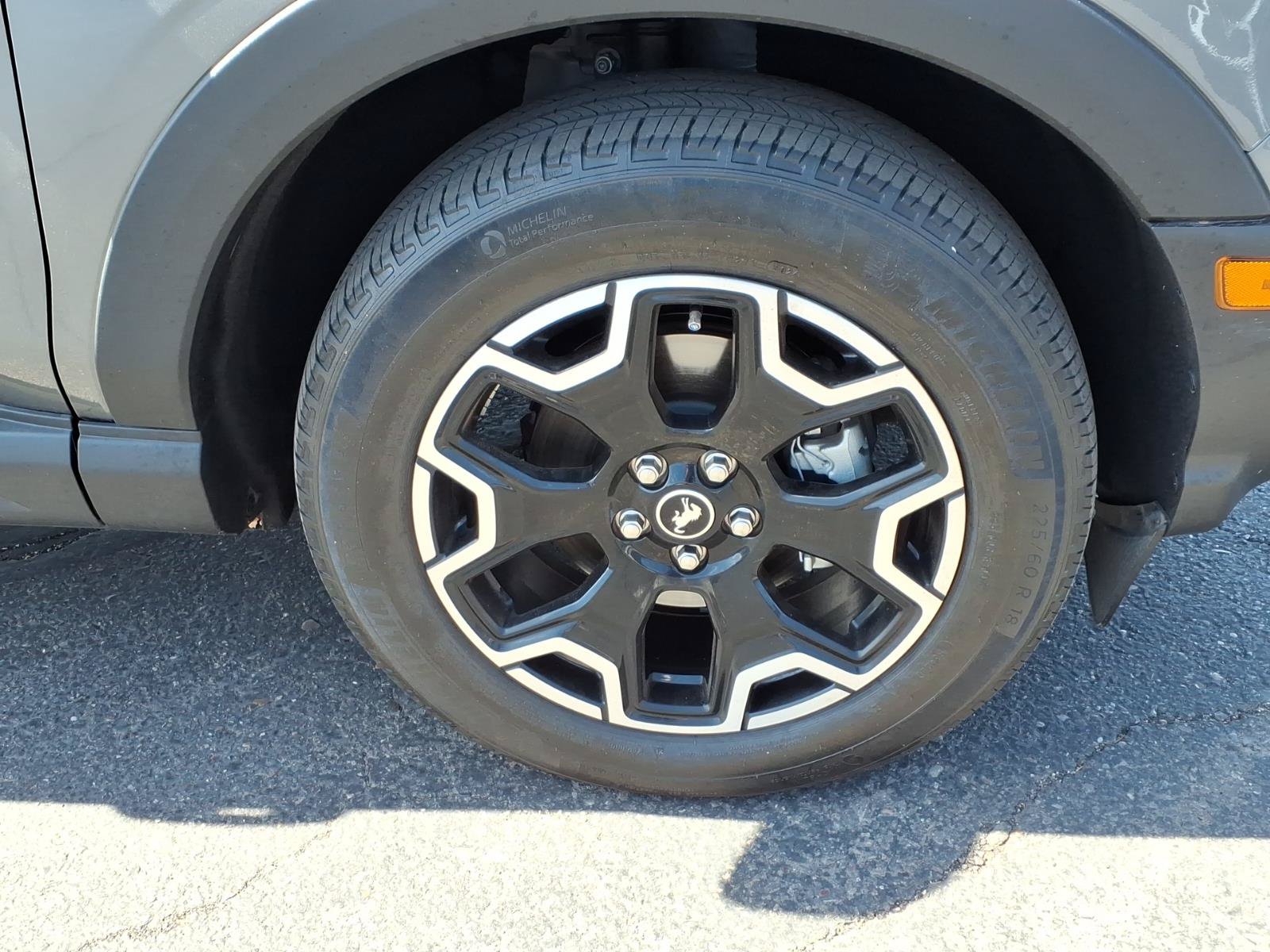 Certified 2025 Ford Bronco Sport Outer Banks w/ Outer Banks Tech Package+ AWD/4WD image 9