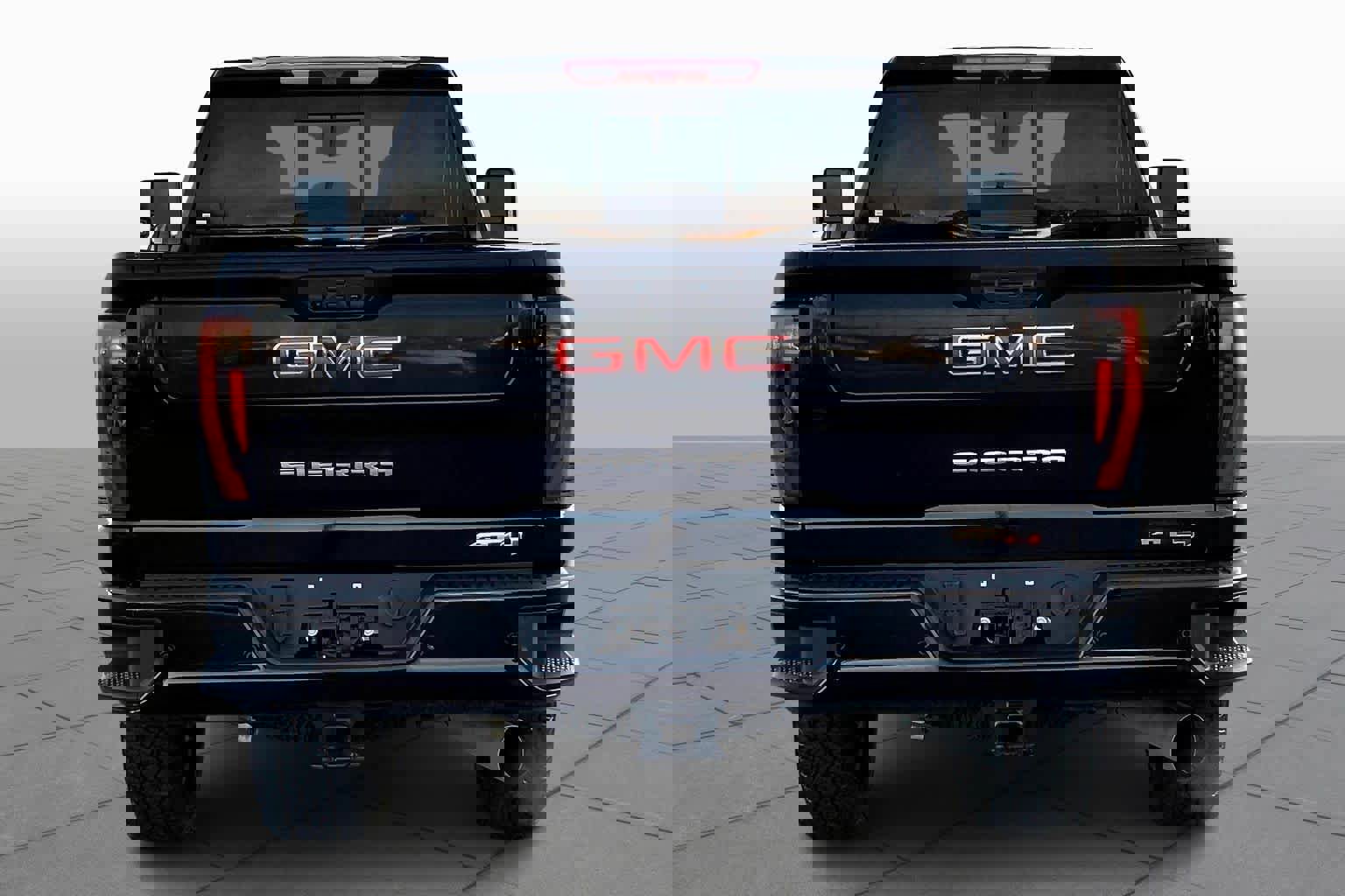 Used 2025 GMC Sierra 2500 AT4 w/ AT4 Premium Plus Package image 2