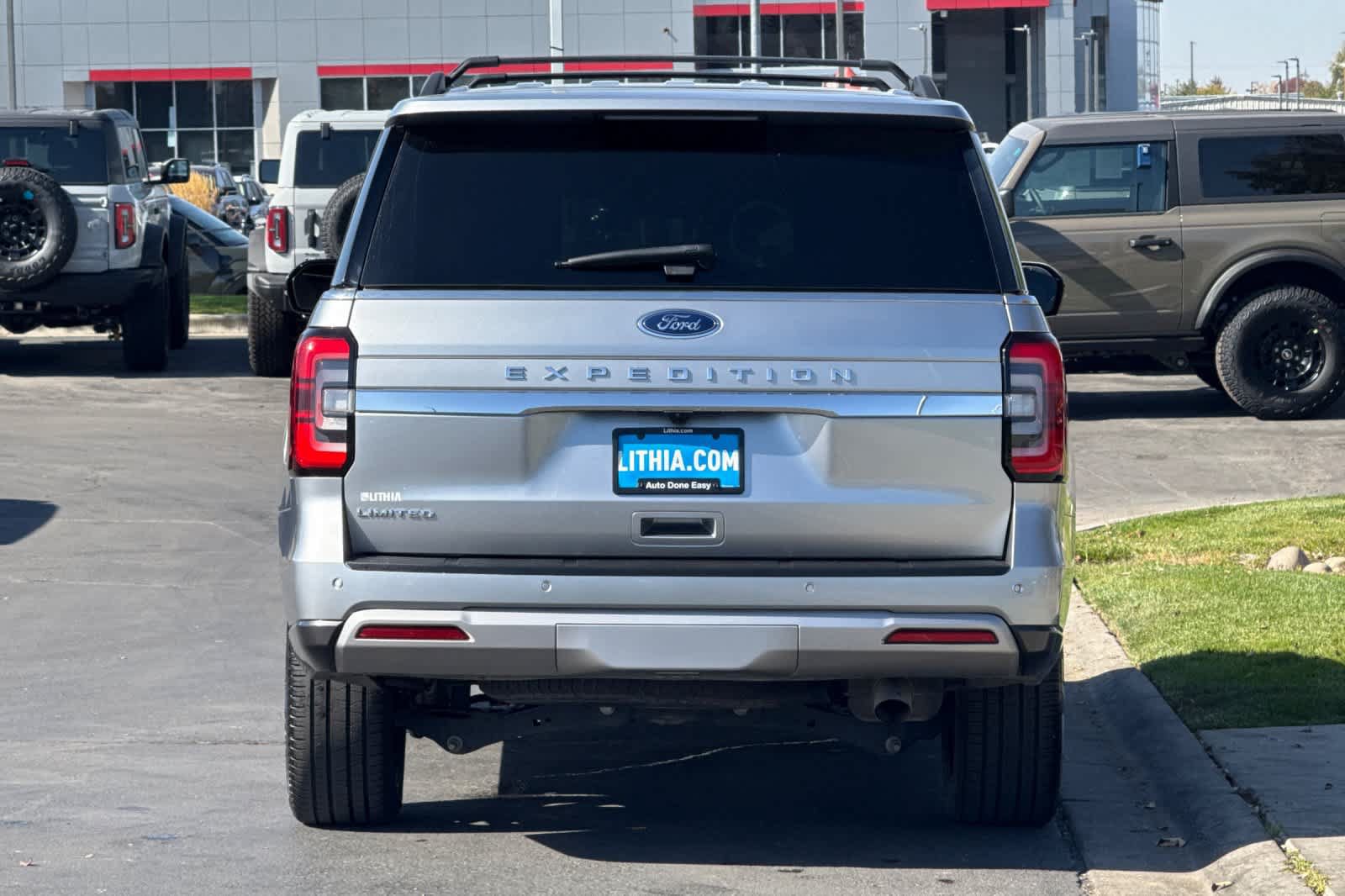 Certified 2024 Ford Expedition Limited AWD/4WD image 7