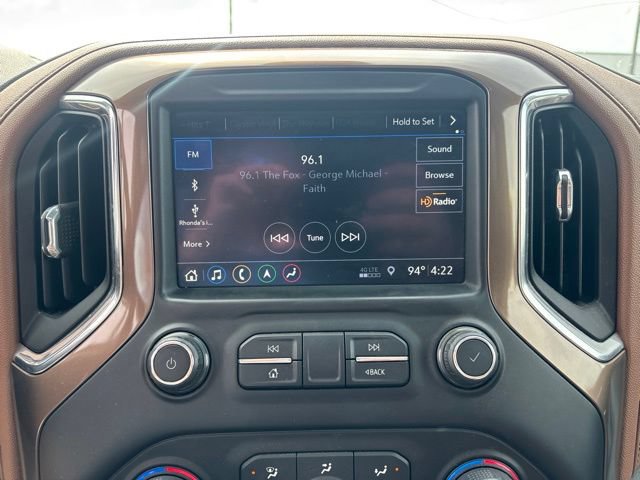 Used 2019 Chevrolet Silverado 1500 High Country w/ Technology Package AWD/4WD image 11