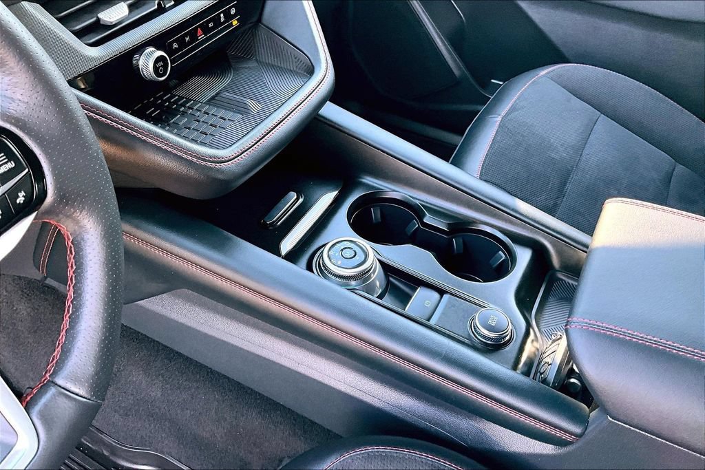Certified 2025 Ford Explorer ST AWD/4WD image 15