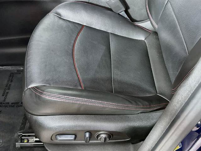 Used 2022 Chevrolet Equinox RS w/ RS Leather Package FWD image 32