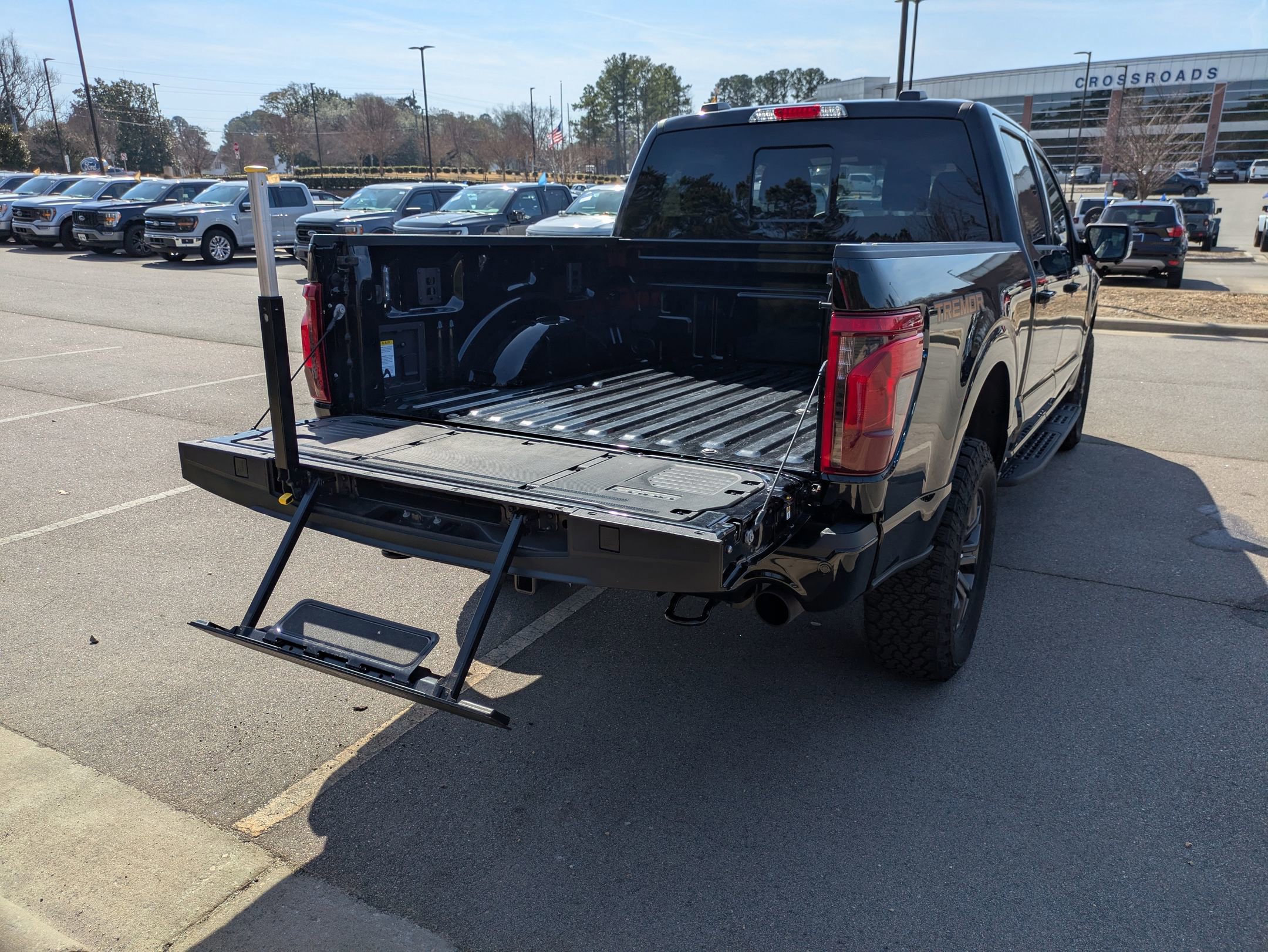 Certified 2025 Ford F150 Tremor w/ Bed Utility Package image 9