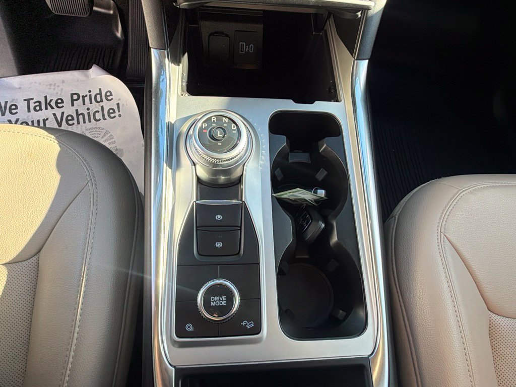 Certified 2022 Ford Explorer Limited AWD/4WD image 39