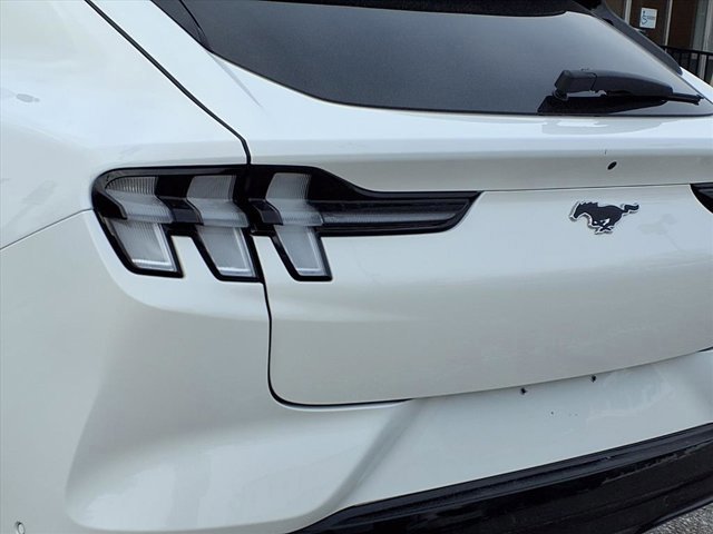 Certified 2021 Ford Mustang Mach-E Premium image 24